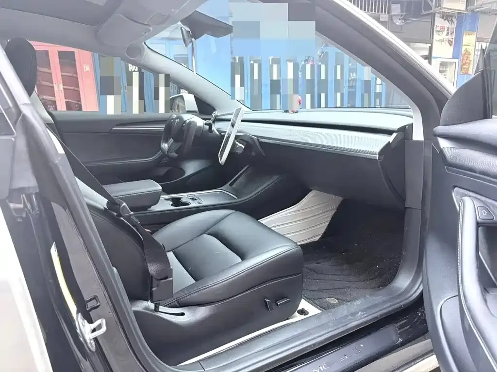 Tesla Model 3 — фото 2