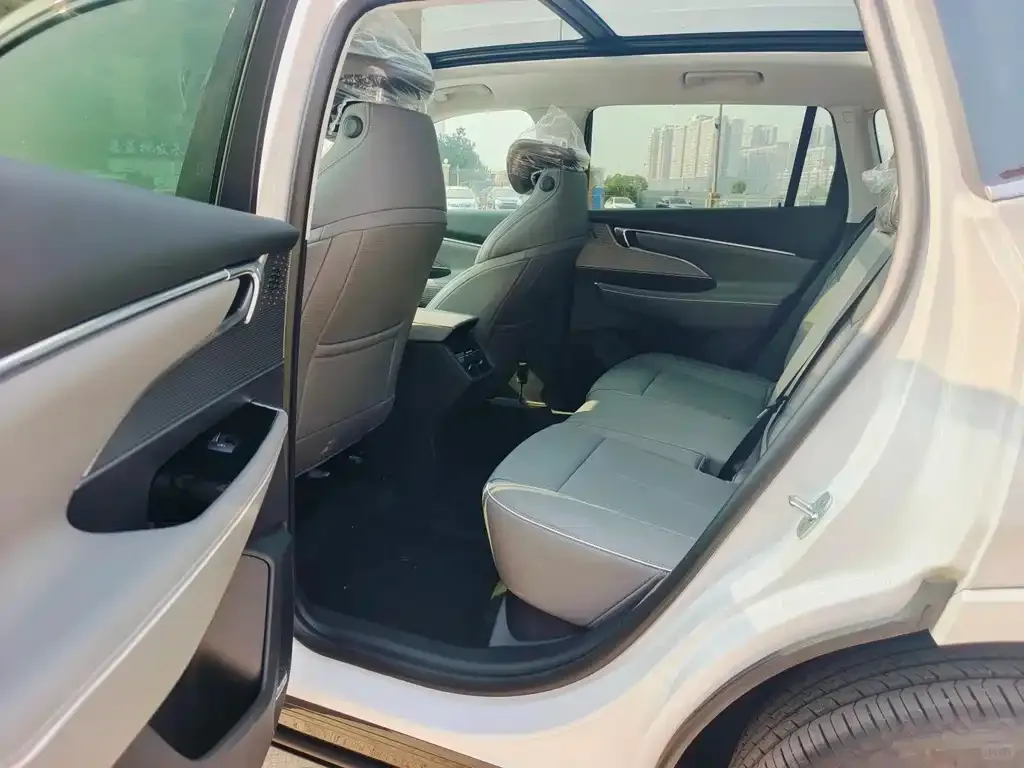 Buick E5 2025 из CN, фото 6