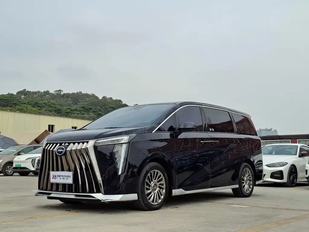GAC Motor Trumpchi M8 — фото 1