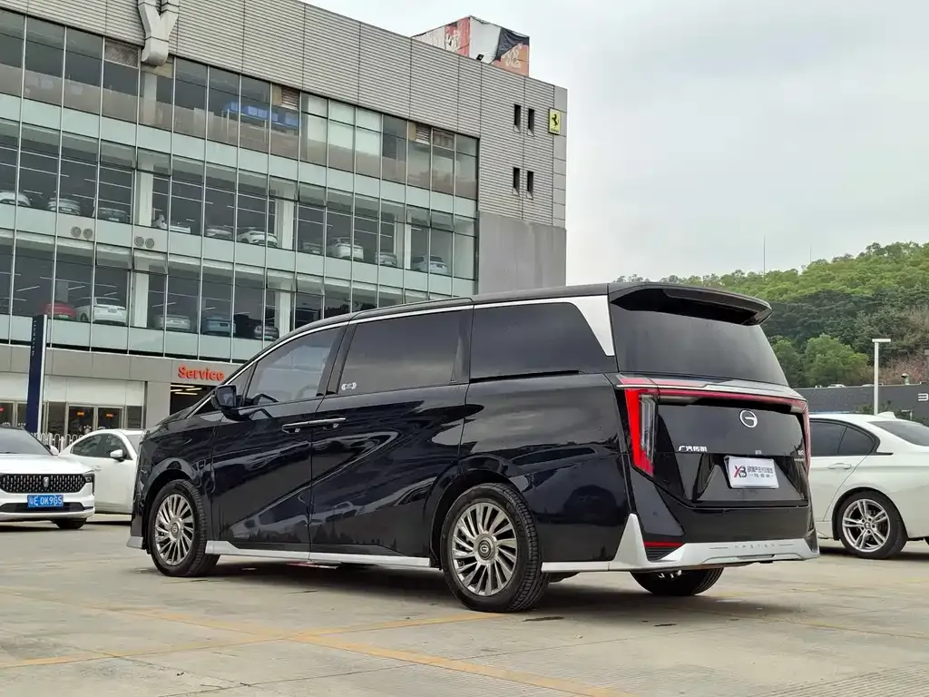 GAC Motor Trumpchi M8 — фото 9