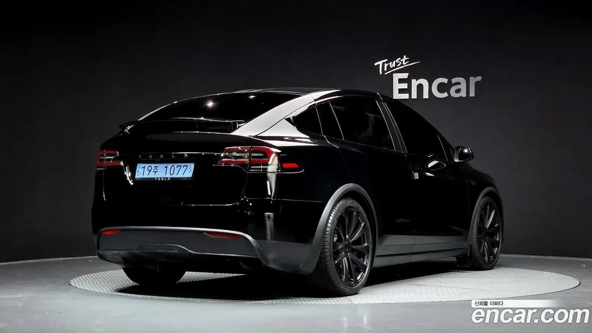 Tesla Model X 2023 из KR, фото 3