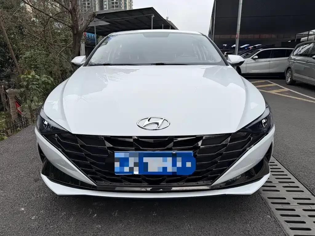 Hyundai Elantra 2023 из CN, фото 8
