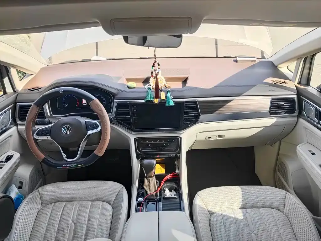 Volkswagen Viloran 2021 из CN, фото 9