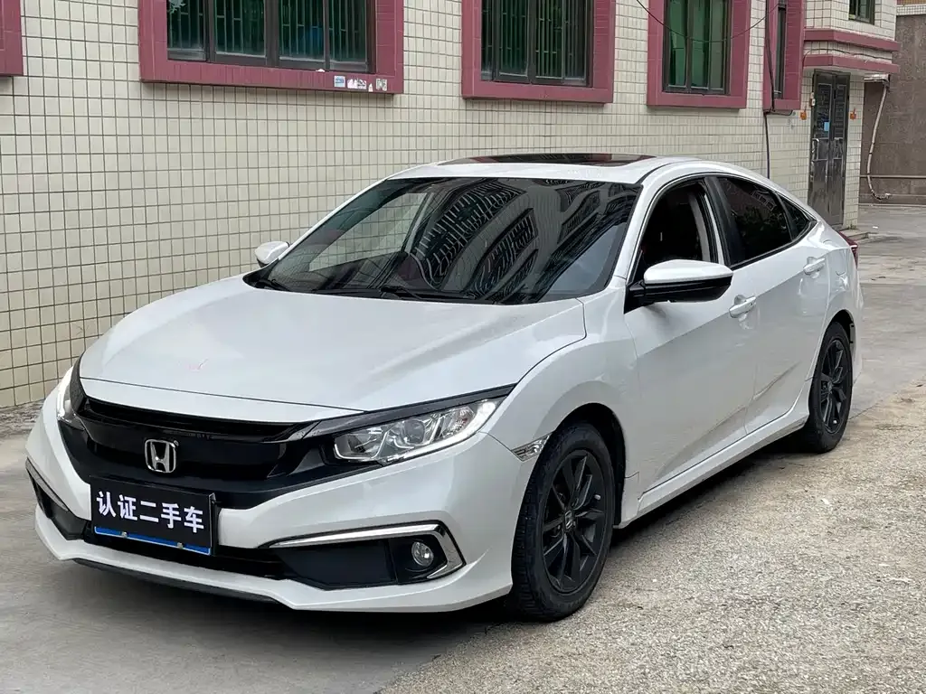Honda Civic — фото 1