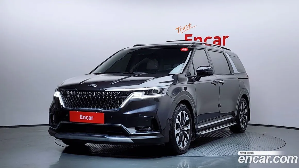 Kia Carnival — фото 1