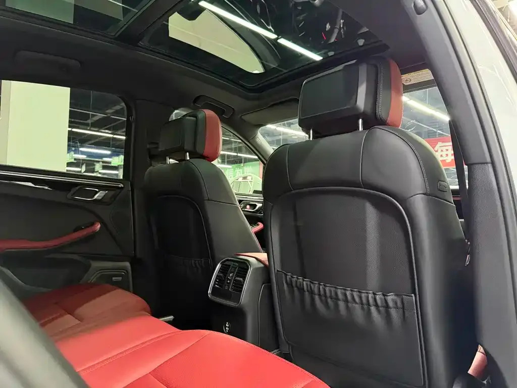 Porsche Macan 2021 из CN, фото 6