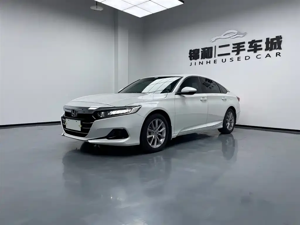Honda Accord — фото 1