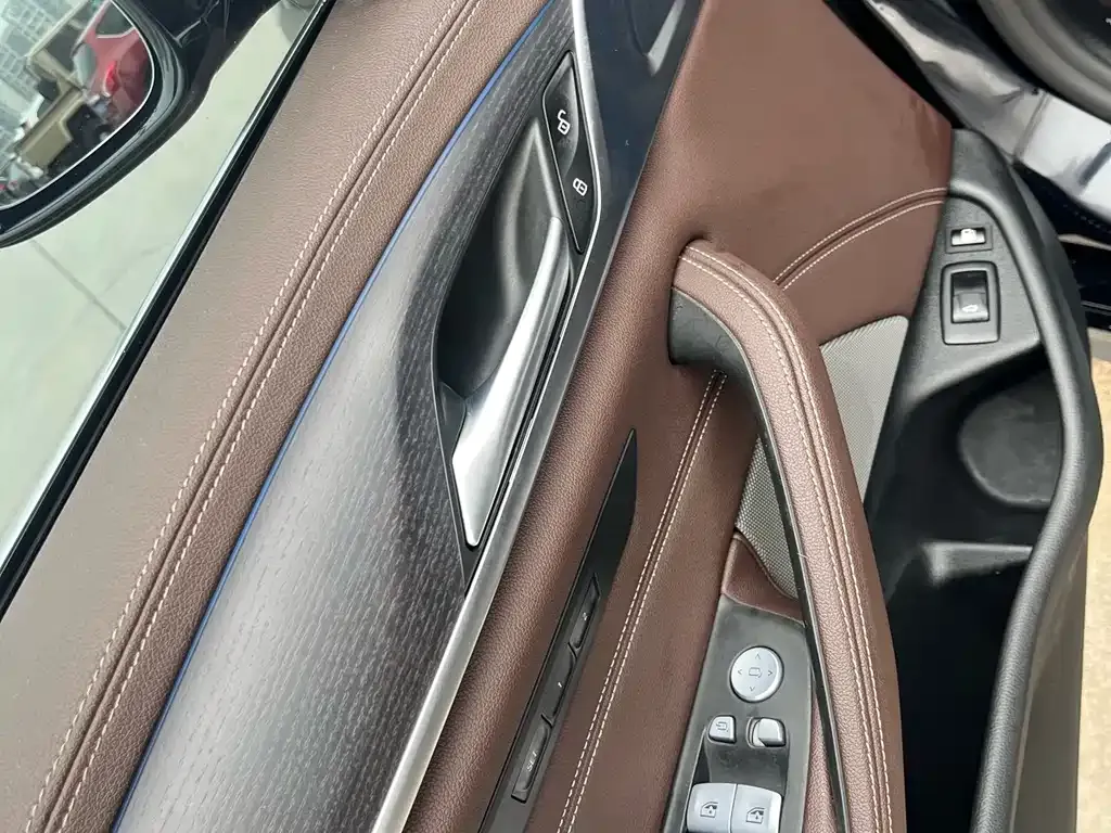 BMW 5 Series New Energy — фото 3