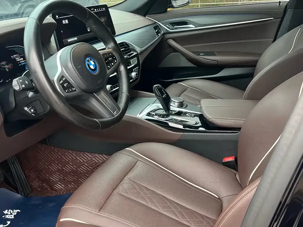 BMW 5 Series New Energy — фото 5