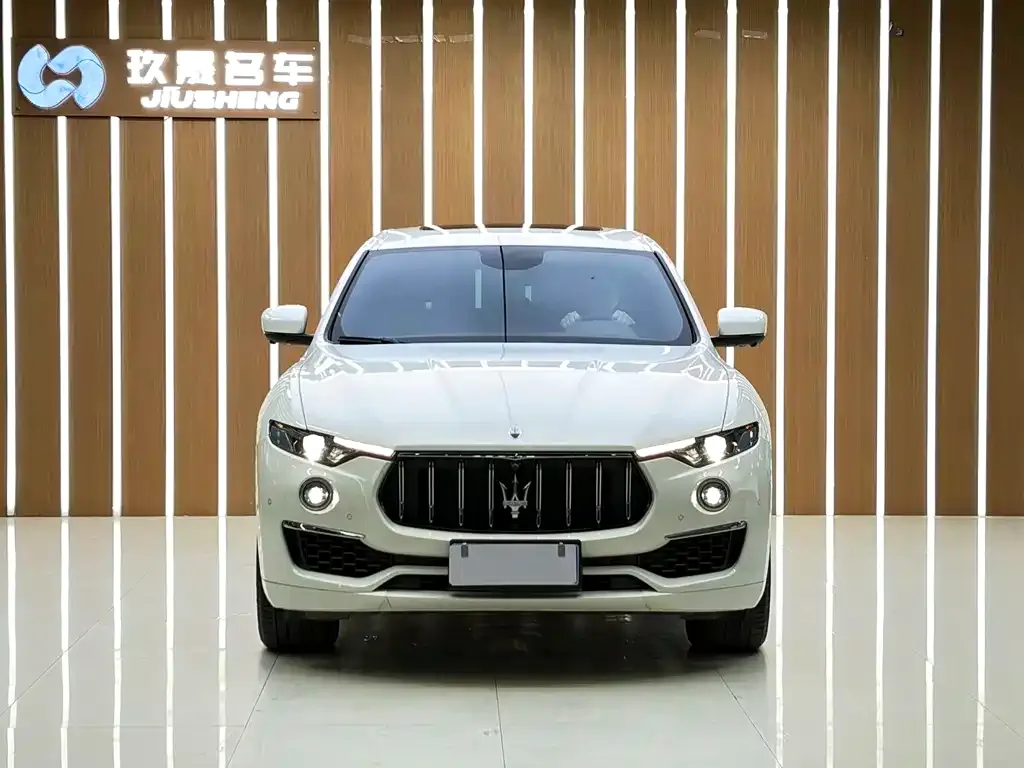 Maserati Levante — фото 4