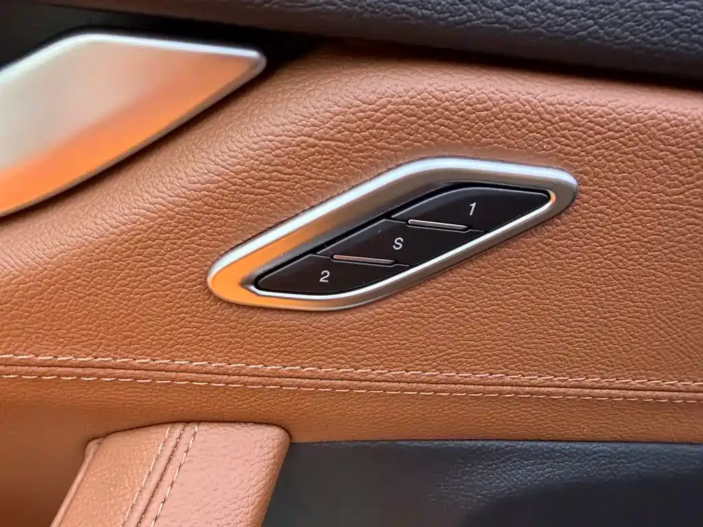 Maserati Levante — фото 8