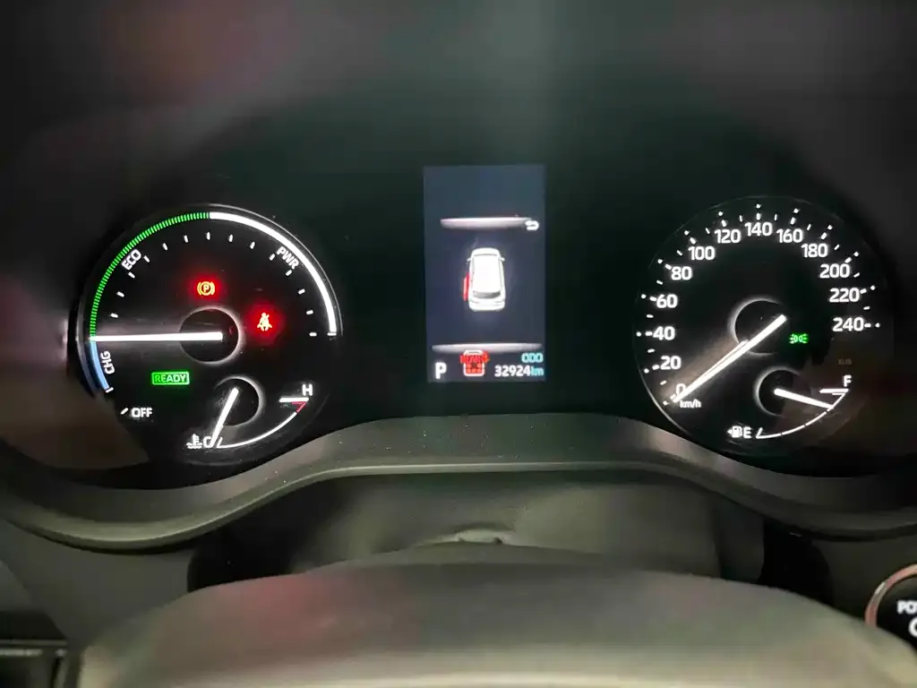 Toyota Granvia 2025 из CN, фото 4