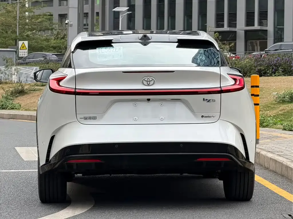 Toyota bZ5 2026 из CN, фото 3