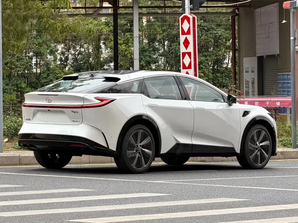 Toyota bZ5 2026 из CN, фото 7