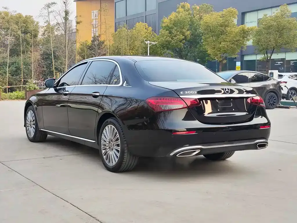 Mercedes-Benz E-Class 2022 из CN, фото 4