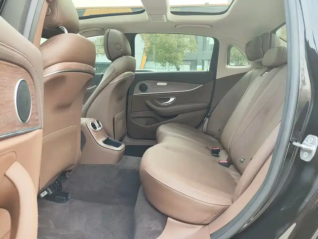 Mercedes-Benz E-Class 2022 из CN, фото 8