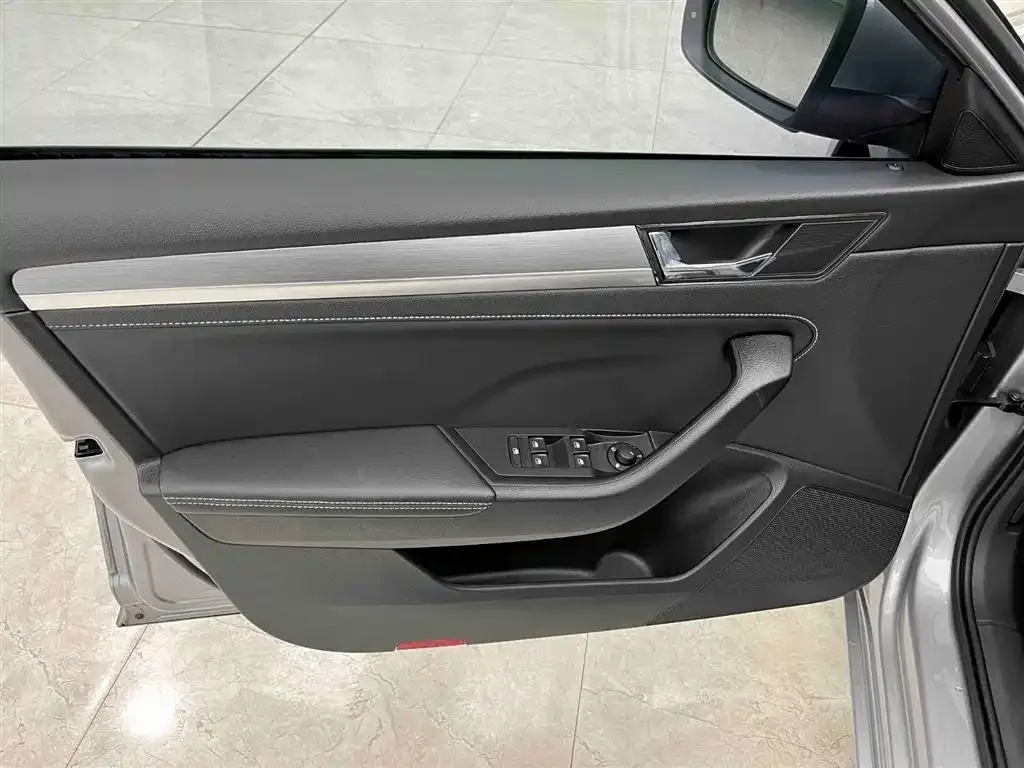 Skoda Superb 2024 из CN, фото 6