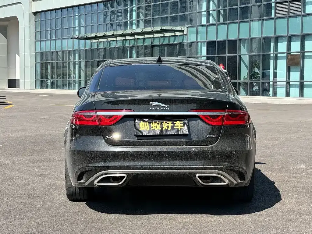 Jaguar XEL — фото 10