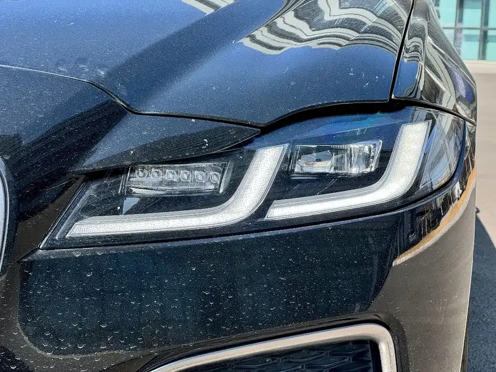 Jaguar XEL — фото 9