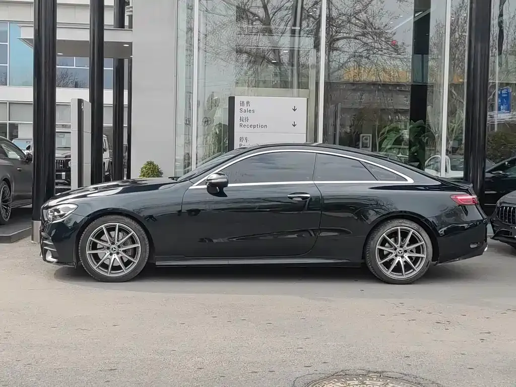 Mercedes-Benz E-Class (Import) — фото 4