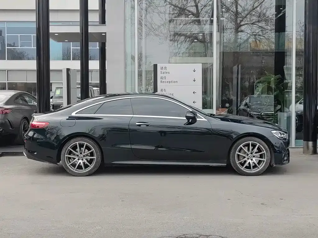 Mercedes-Benz E-Class (Import) — фото 3