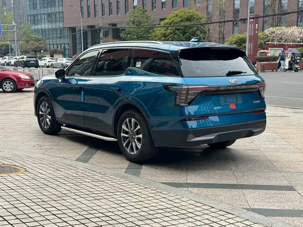 Ford Edge 2023 из CN, фото 6