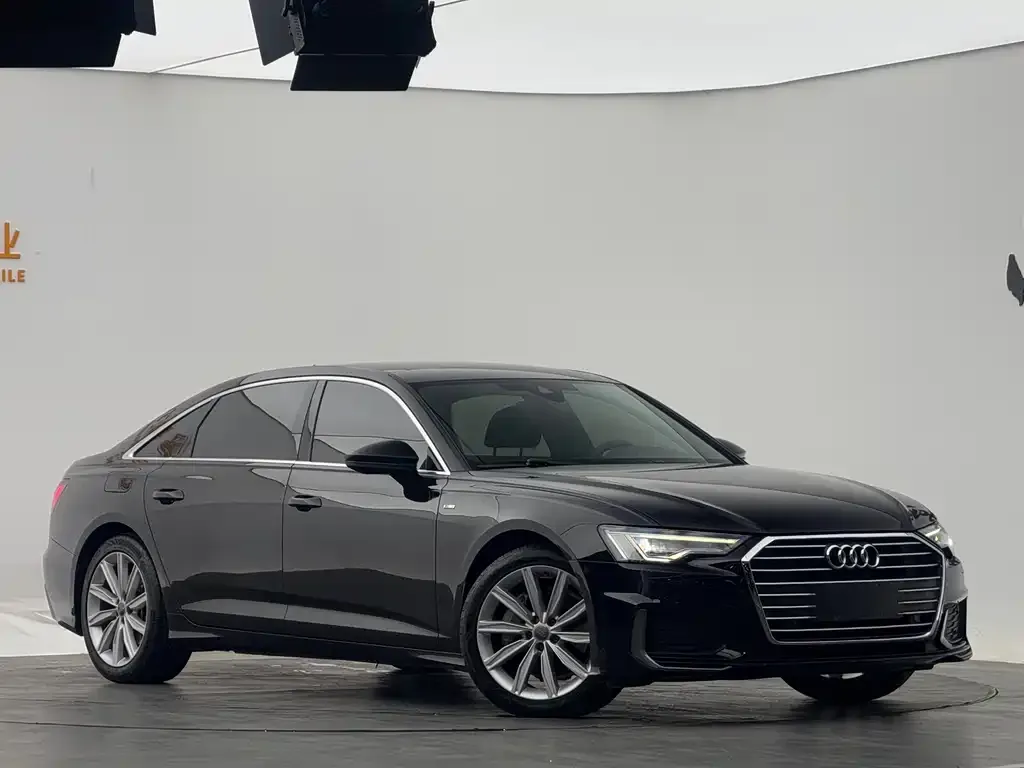Audi A6L — фото 6