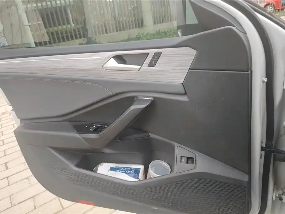 Volkswagen Sagitar 2024 из CN, фото 4