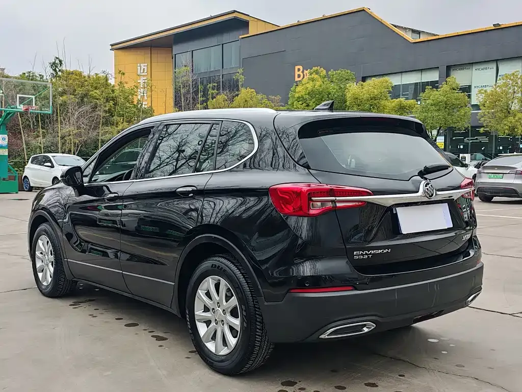 Buick Envision Plus — фото 8