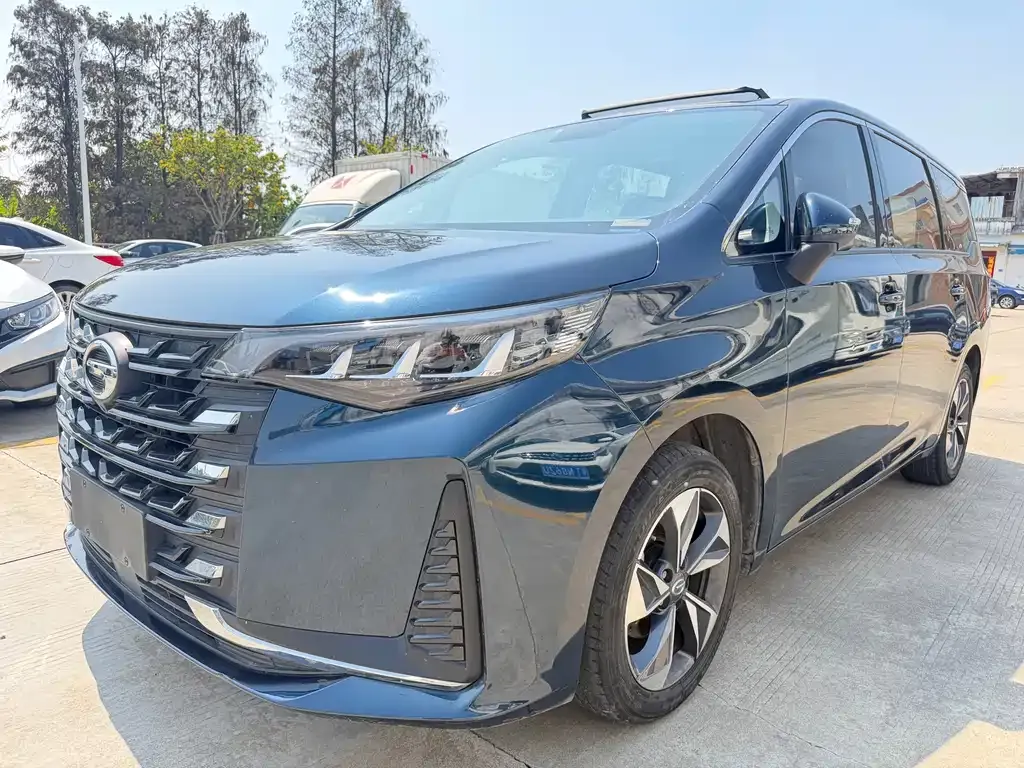 GAC Motor Trumpchi M6 — фото 1