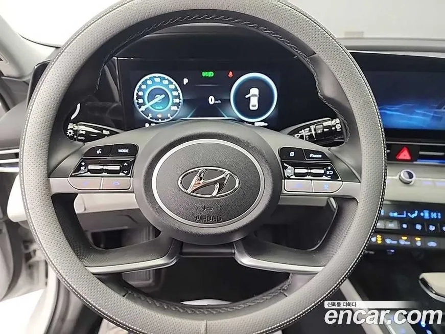 Hyundai AVANTE — фото 5