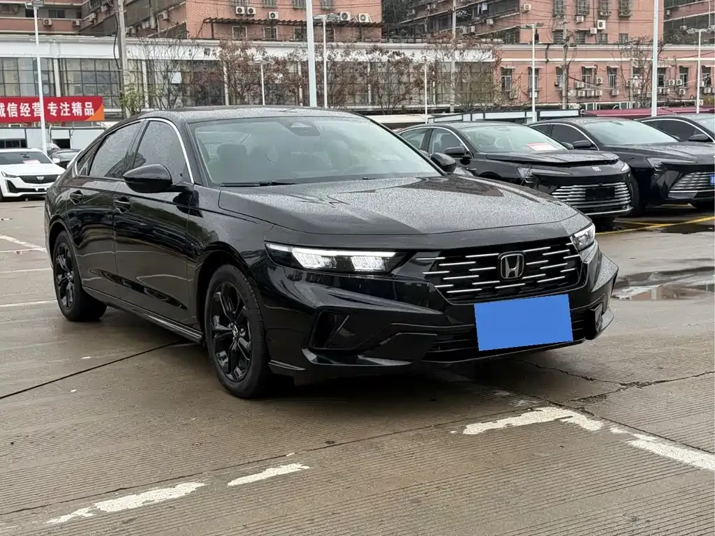 Honda Accord — фото 9