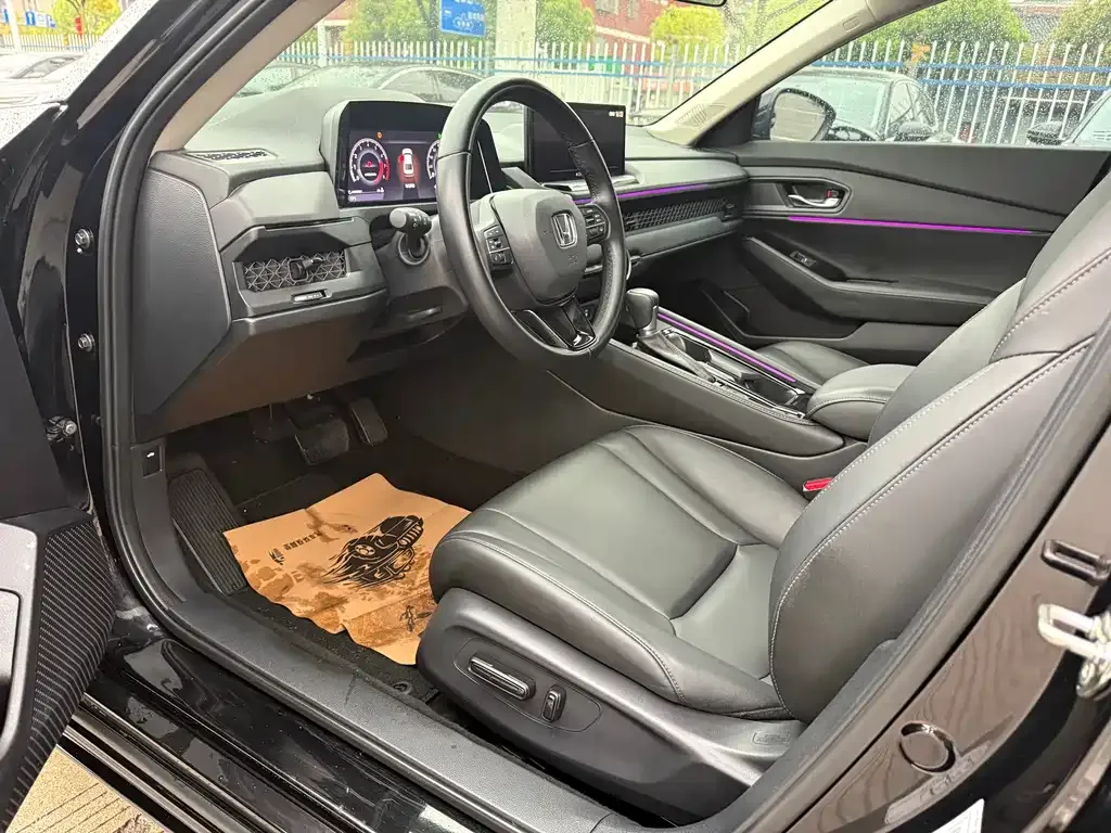 Honda Accord — фото 4