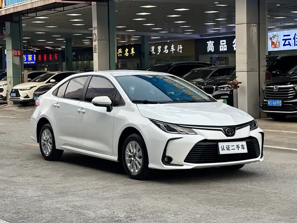 Toyota Corolla — фото 2