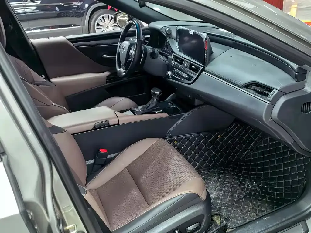Lexus ES 2024 из CN, фото 8