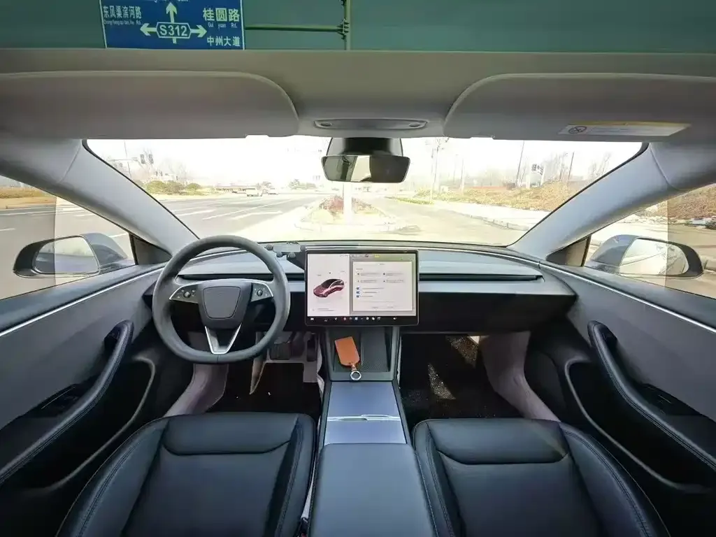 Tesla Model 3 2025 из CN, фото 7