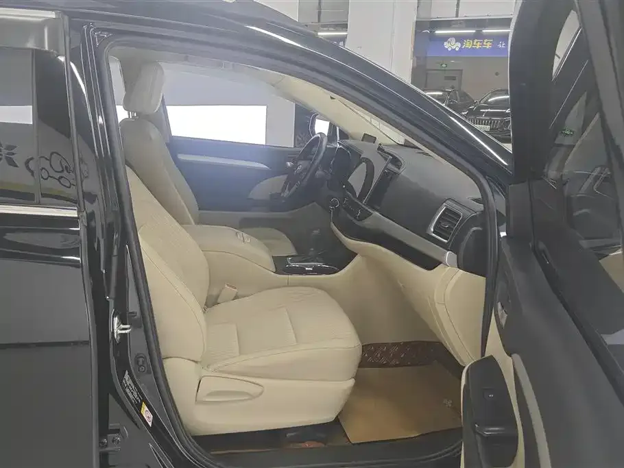 Toyota Highlander 2021 из CN, фото 6