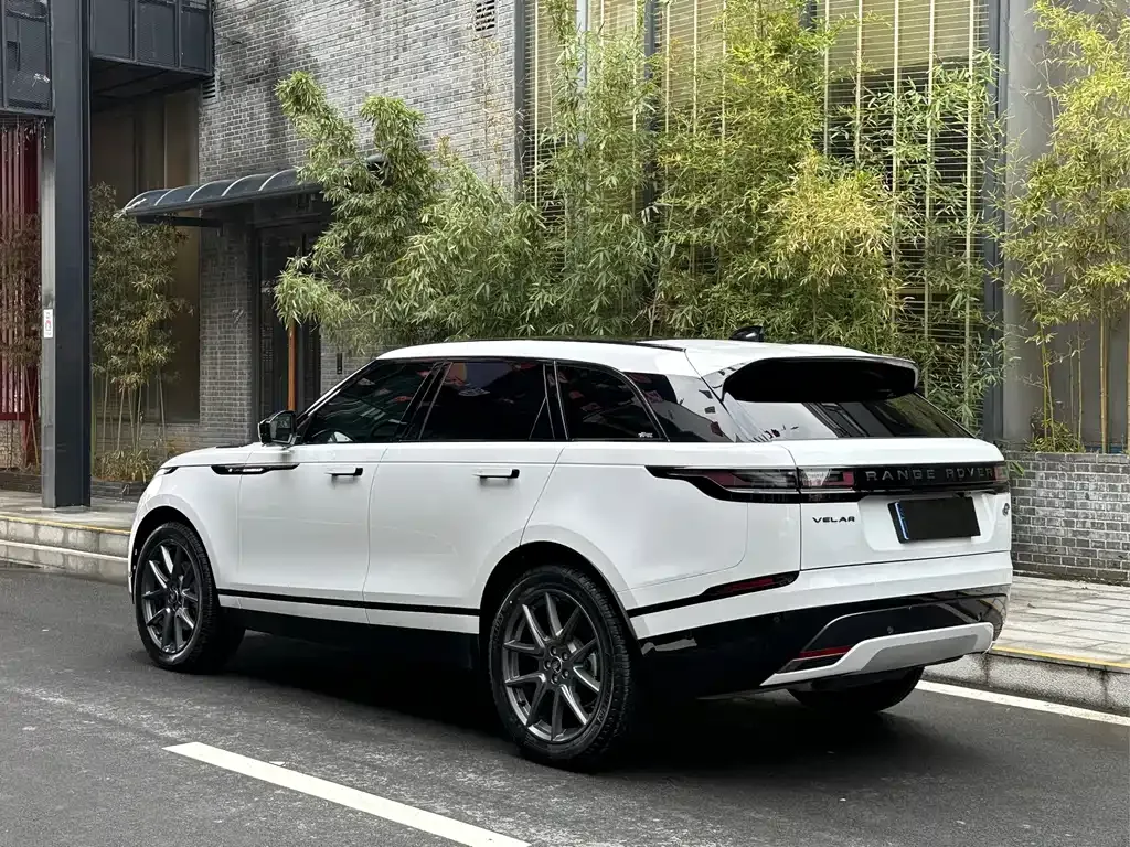 Land Rover Velar — фото 10