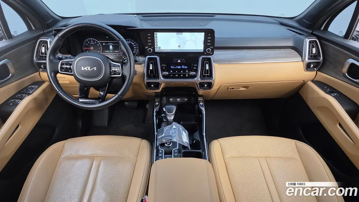 Kia Sorento — фото 8