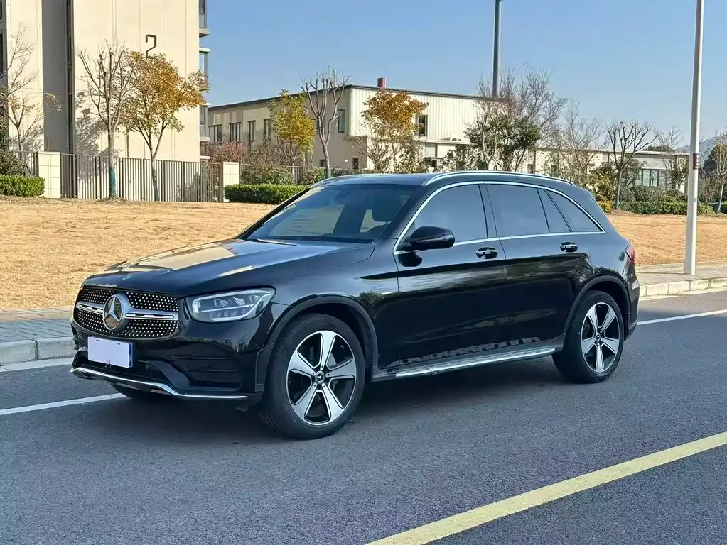 Mercedes-Benz GLC — фото 1