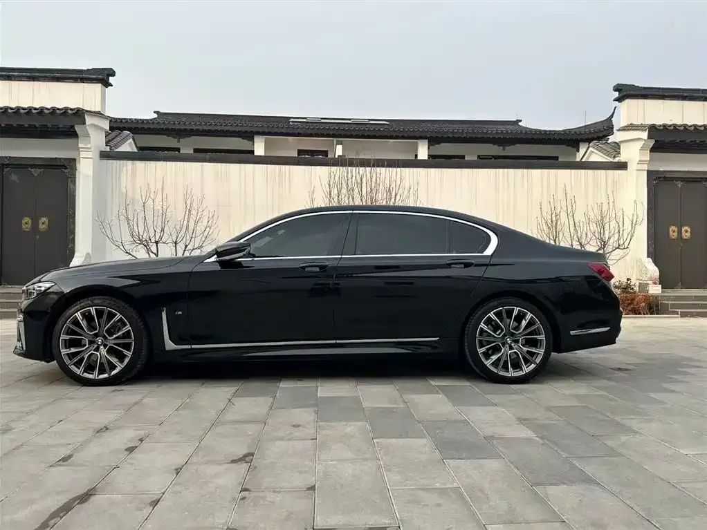 BMW 7 Series 2021 из CN, фото 7