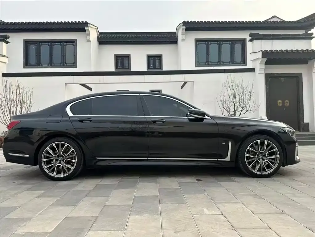 BMW 7 Series 2021 из CN, фото 6