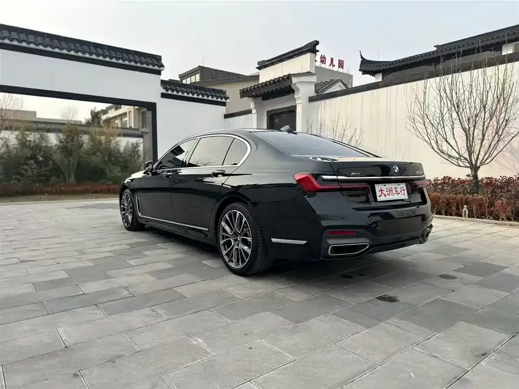 BMW 7 Series 2021 из CN, фото 8