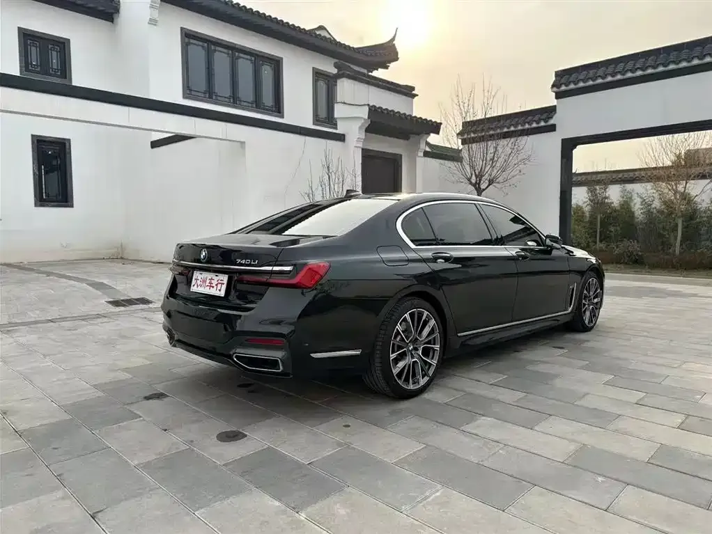 BMW 7 Series 2021 из CN, фото 4
