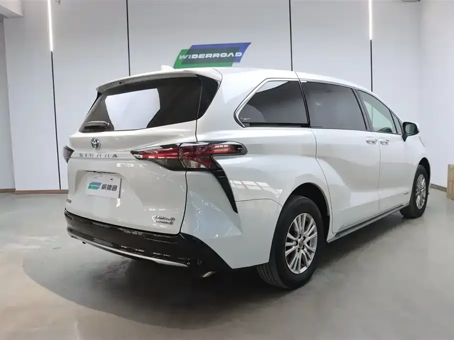 Toyota Sienna 2022 из CN, фото 9