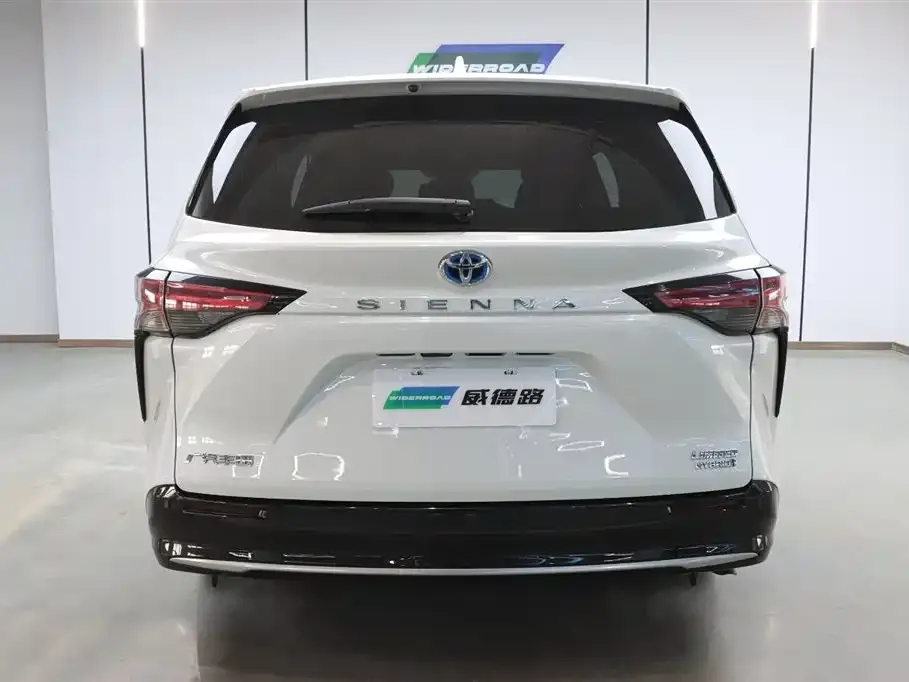 Toyota Sienna 2022 из CN, фото 5