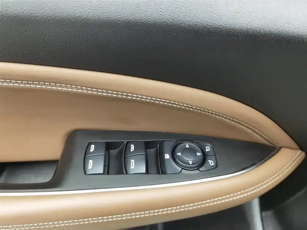 Buick Regal — фото 5