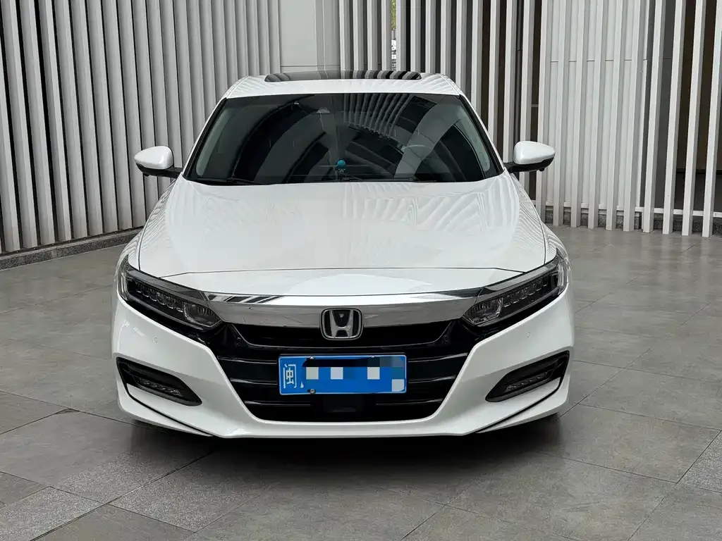 Honda Accord — фото 7