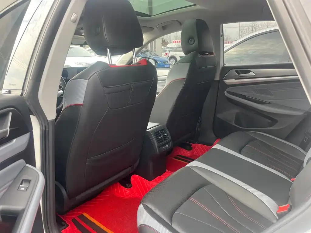 Volkswagen Lamando 2023 из CN, фото 3