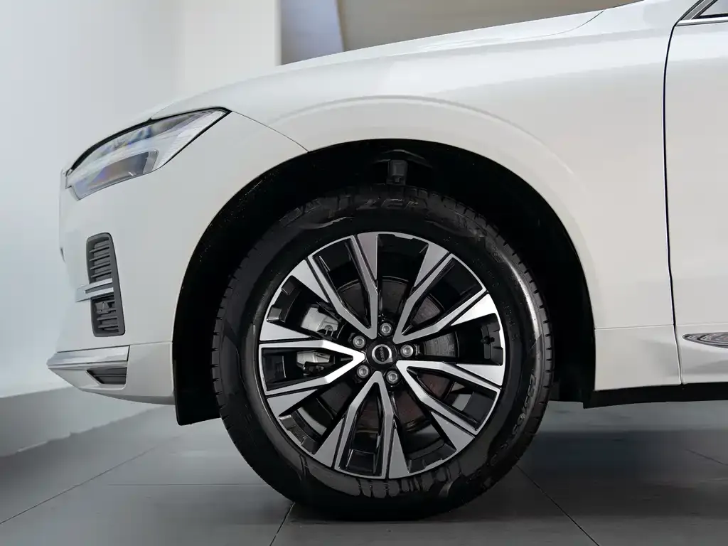 Volvo XC60 2025 из CN, фото 8